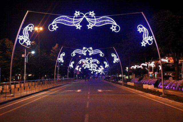 İstanbul Caddesi Işıl Işıl 2