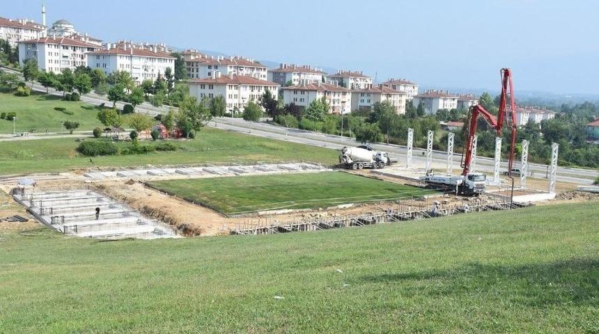 G&uuml;reş Alanına Trib&uuml;n Yapılıyor