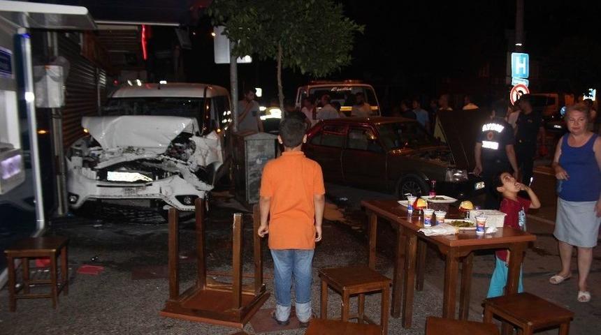 Aydın&rsquo;da Zincirleme Trafik Kazası, Faciaya Ramak Kaldı