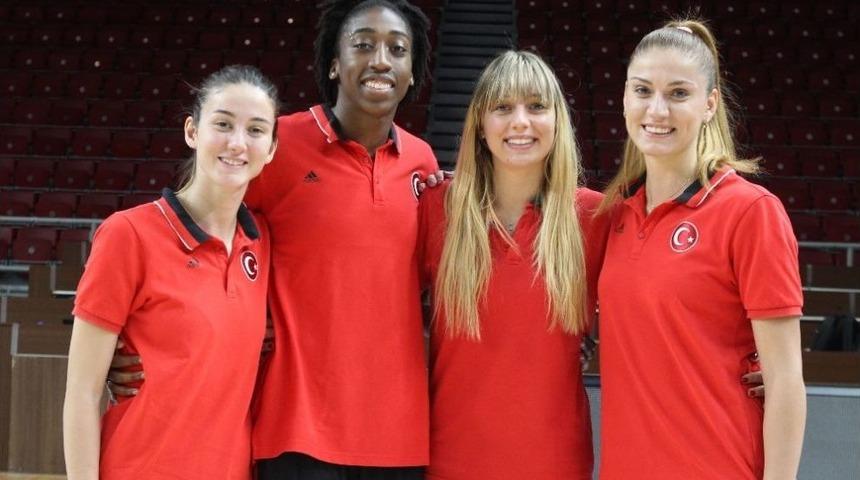 Cansu K&ouml;ksal: &ldquo;kariyerime En &Uuml;st Seviyede Devam Edeceğim&rdquo;