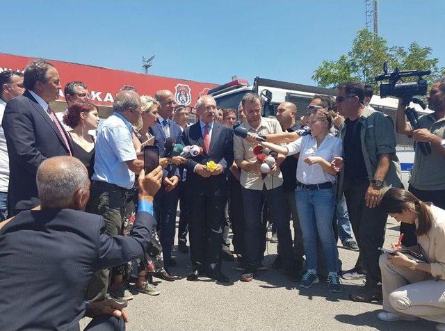 Chp Genel Başkanı Kılıçdaroğlu, Enis Berberoğlu’nu Cezaevinde Ziyaret Etti