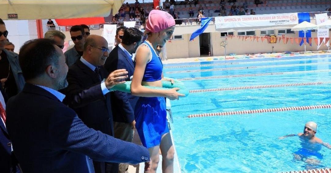 Adana&rsquo;da Boğulmalara Karşı &lsquo;yaşama Kula&ccedil; At&rsquo; Etkinliği