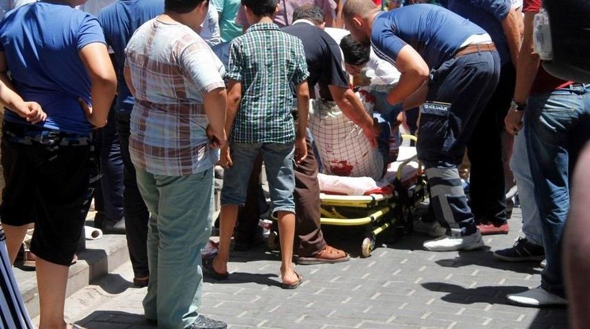 Kilis&rsquo;te Motosiklet Yayaya &Ccedil;arptı: 2 Yaralı