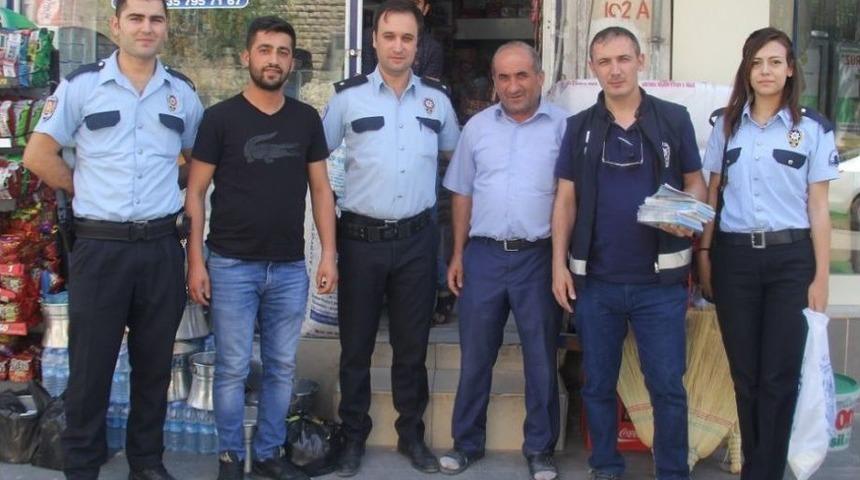 Silvan&rsquo;da Polis, Esnaf Ve Halkla Buluştu