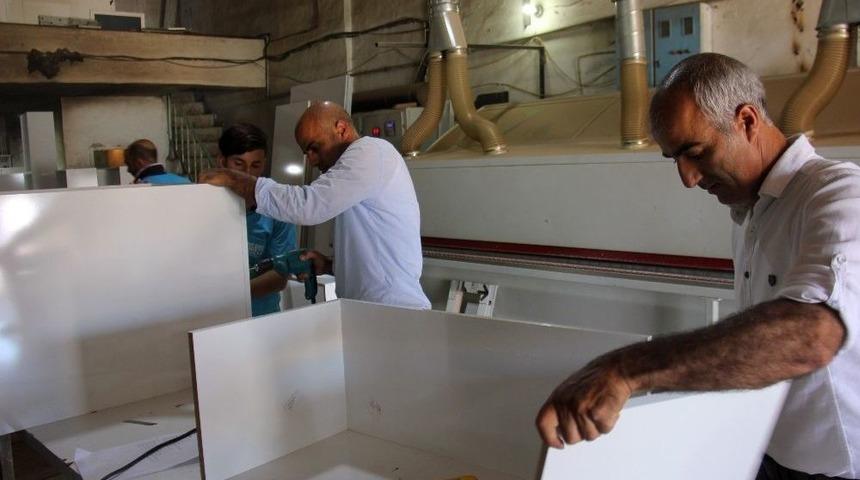 Bor&ccedil;la Kurdukları Aile Şirketinde 40 Kişiyi İstihdam Ediyorlar