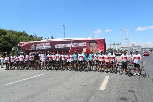 Ömer Halisdemir Anısına Pedal Çeviren 250 Bisikletlinin 15 Temmuz Şehitler Köprüsü’nden Geçişi Havadan Görüntülendi