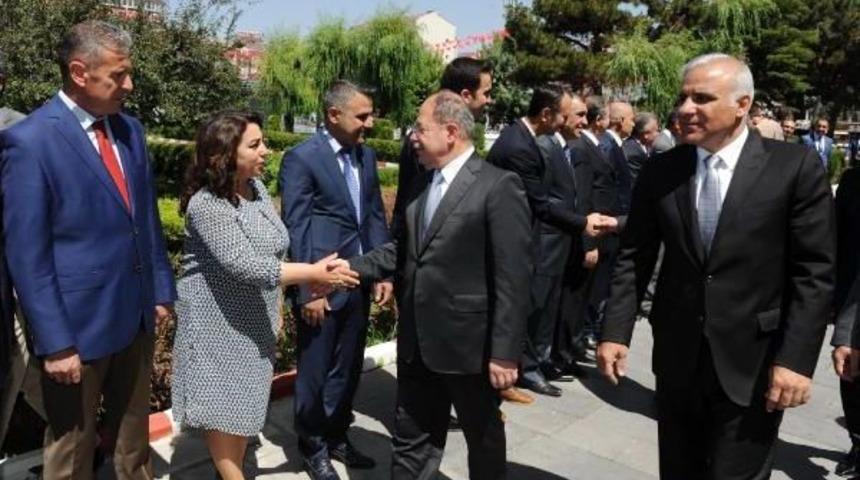 Bakan Akdağ: Van Sağlık Alanında T&uuml;rkiye'nin En Iyi Illeri Arasında