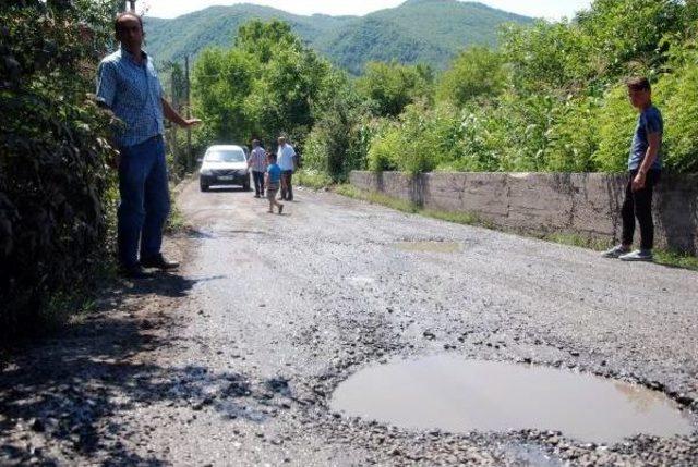 Zonguldak'ta Köylüler Yol Kapatarak Eylem Yaptı