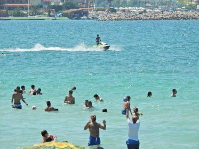 Çeşme Otelciler 2'nci Başkanı Demir: Denize Kirli Diyene Tazminat Davası Açacağız