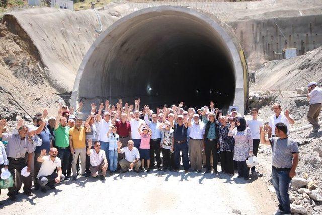 Demirkapı’da İkinci Tünel Çalışmaları Da Başladı