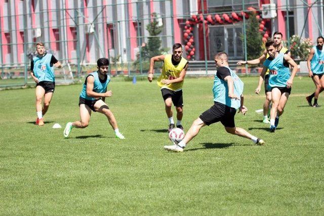 Eskişehirspor&rsquo;da &Ccedil;alışmalar S&uuml;r&uuml;yor 1