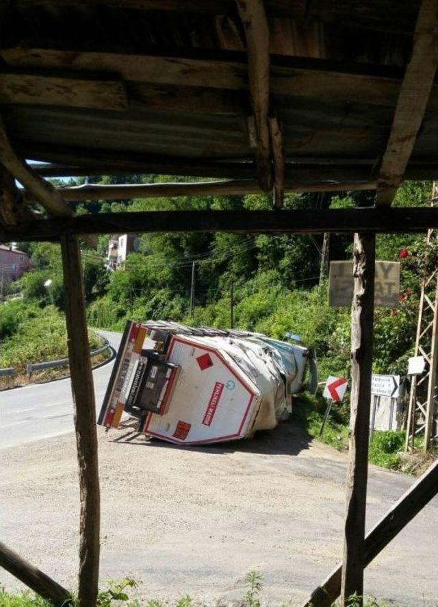 Ordu’da Lng Yüklü Tanker Devrildi: 1 Yaralı