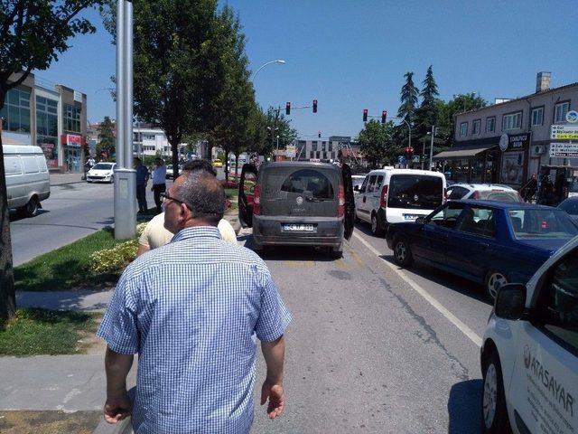 Sakarya’da Trafik Kazası: 1 Ağır Yaralı