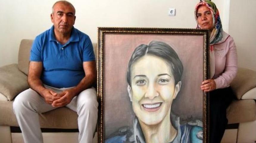 15 Temmuz Şehidi Komiser Yardımcısı K&uuml;bra Doğanay'ın Ailesi; İdam Geri Getirilsin