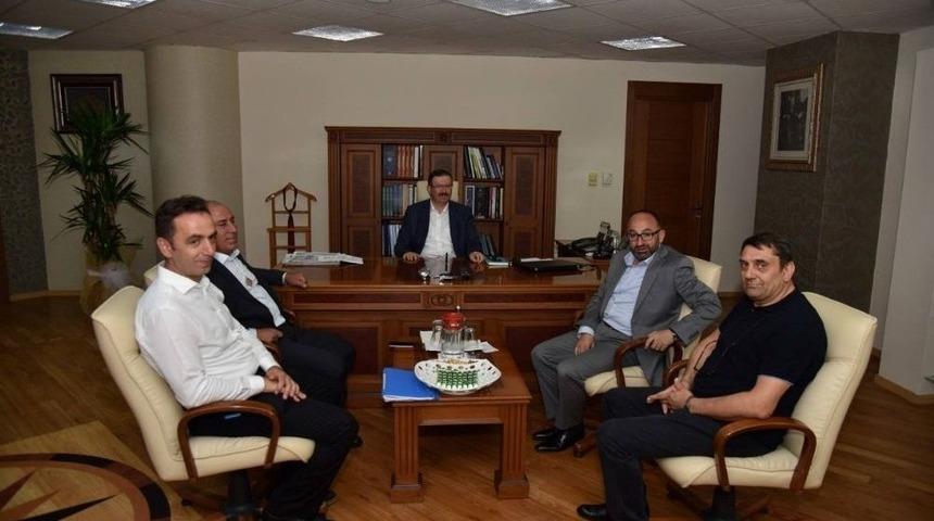 &Uuml;z&uuml;lmez&rsquo;den İlhan Bayram&rsquo;a Ziyaret