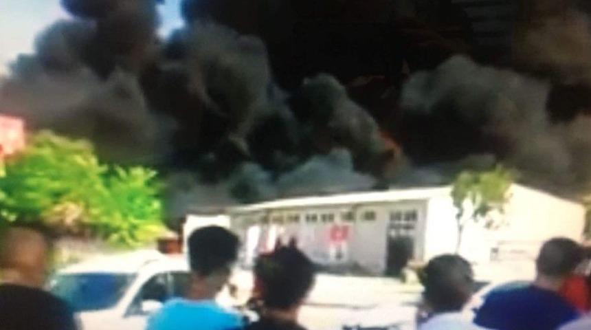 Bursa&rsquo;da Boya Fabrikasında Yangın