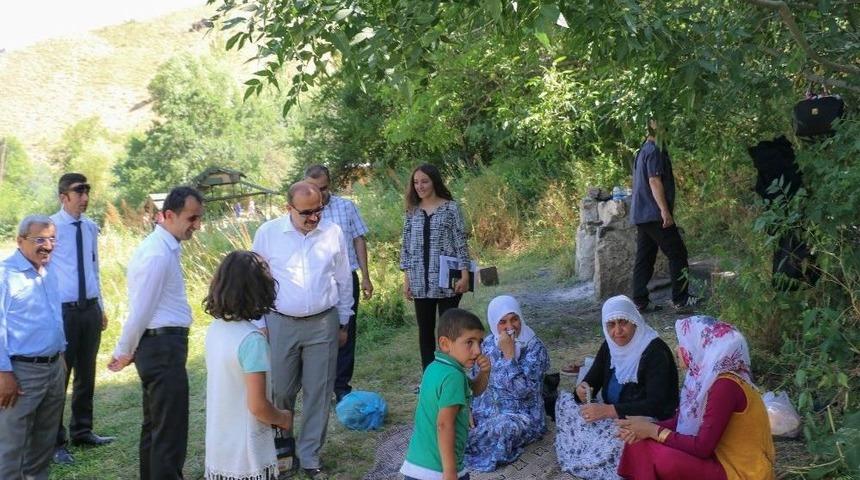 Başkan Vekili Ustaoğlu, Mesire Alanlarını Ve Parkları İnceledi