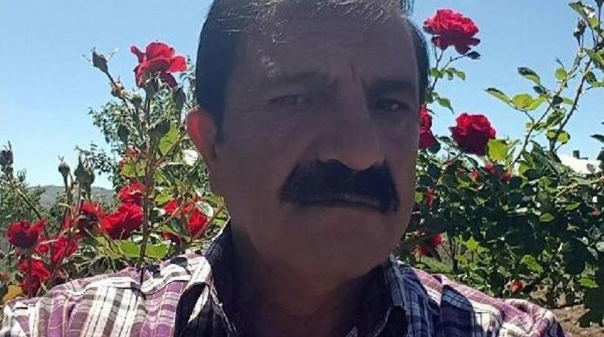 Cep Telefonuyla Konuşurken Silindirin Altında Kalan Muhtar &Ouml;ld&uuml;