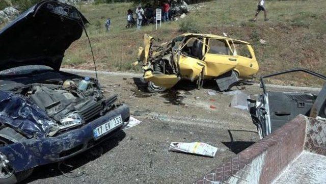 Seydikemer de Zincirleme Kaza: 3 &Ouml;l&uuml;, 4 Yaralı 1