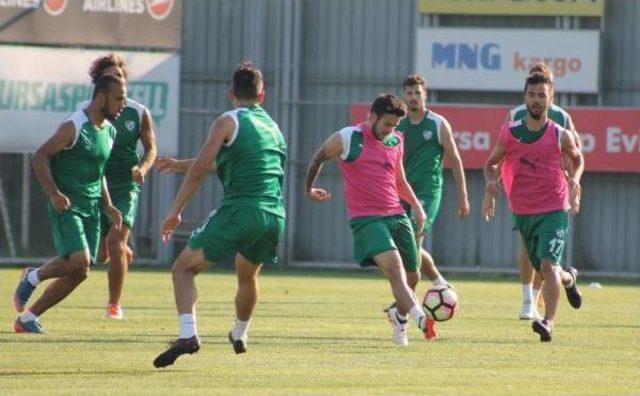 Bursaspor’Da Emre Taşdemir Tedavi Için Kartar’A Gitti