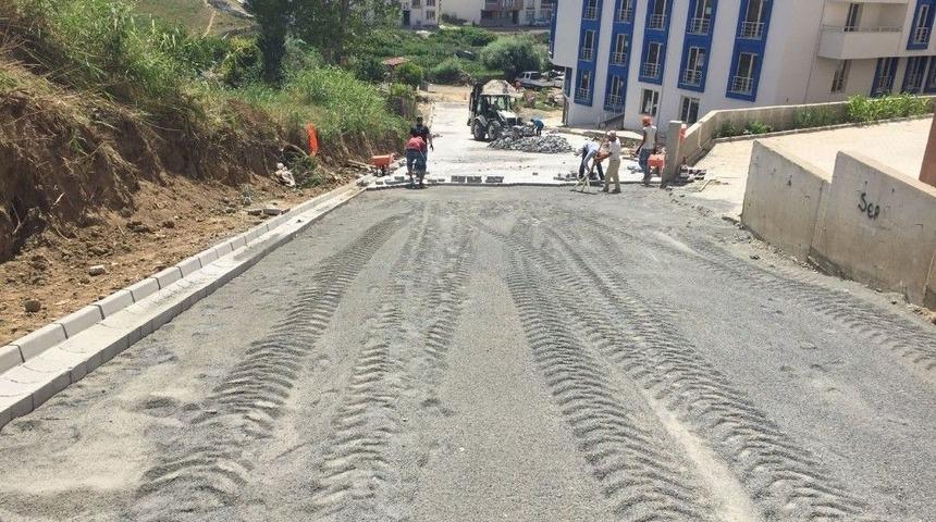 S&uuml;leymanpaşa Belediyesi Ekipleri Yol &Ccedil;alışmalarını D&ouml;rt Koldan S&uuml;rd&uuml;r&uuml;yor
