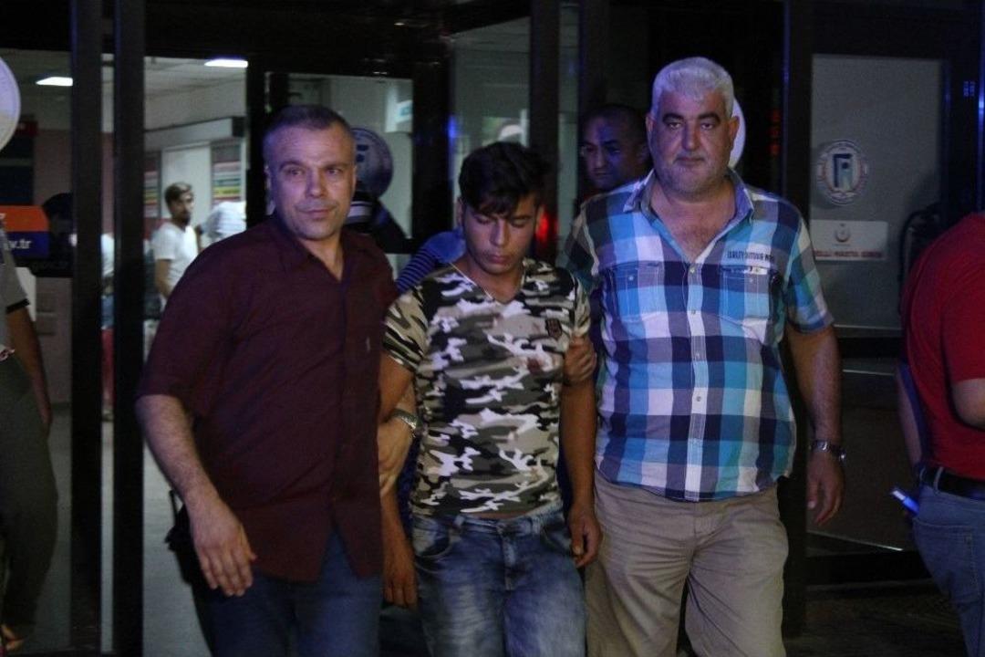 Ablasını Darp Eden Kişiyi Bı&ccedil;aklayarak &Ouml;ld&uuml;rd&uuml;