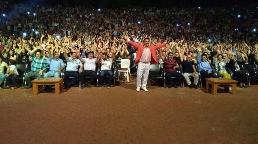 Gediz&rsquo;de B&uuml;lent Serttaş Konseri