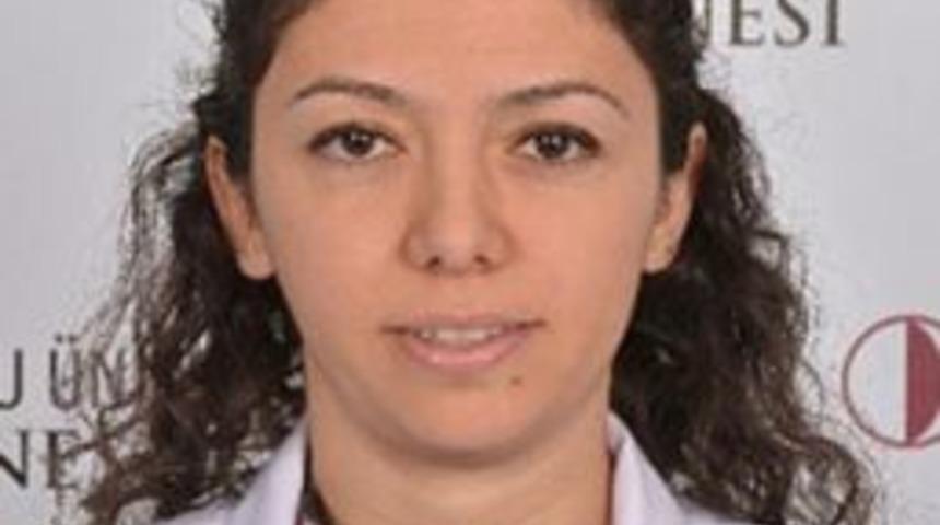 Yaz İle Gelen Tehlike: &Ccedil;ocuklarda G&uuml;neş &Ccedil;arpması