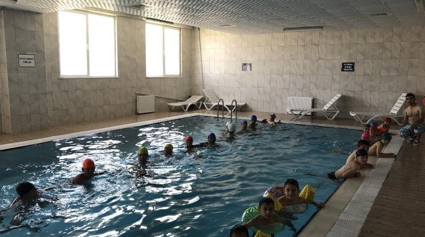 Kaymek&rsquo;ten 18 Branşta Yaz Okulu