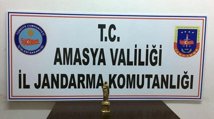 &Ouml;nceden G&ouml;md&uuml;kleri Meryem Ana Heykelciğini Ger&ccedil;ek Diye Yutturmaya &Ccedil;alıştılar