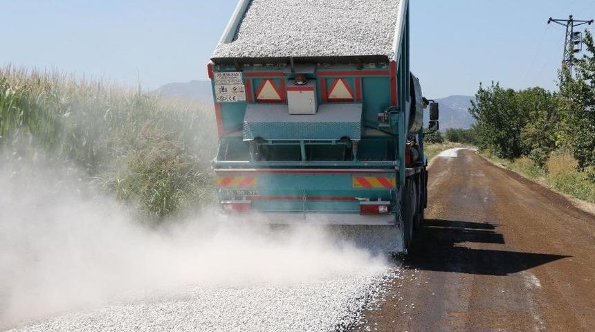 Manisa Genelindeki Yollarda &Ccedil;alışmalar S&uuml;r&uuml;yor