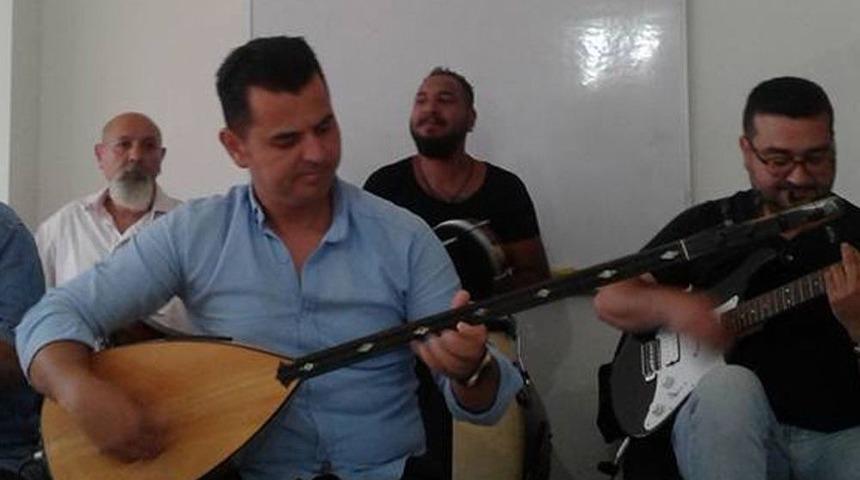 &Ccedil;eşme&rsquo;de Orhan Gencebay İ&ccedil;in &Ouml;zel Konser