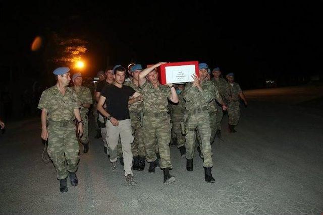 Hakkari Şehidi Memleketine Uğurlandı