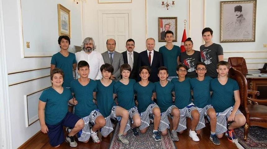 Vali Ceylan T&uuml;rkiye 5&rsquo;incisi Tredaş Spor&rsquo;u Ağırladı