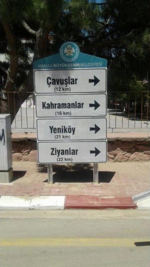 Sarıgöl’ün Trafik Levhaları Yenilendi