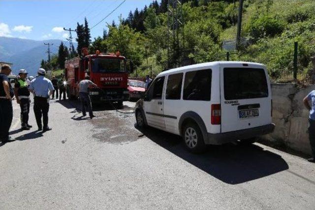 Artvin’De Polis Aracı Yandı