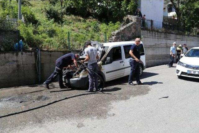 Artvin’De Polis Aracı Yandı