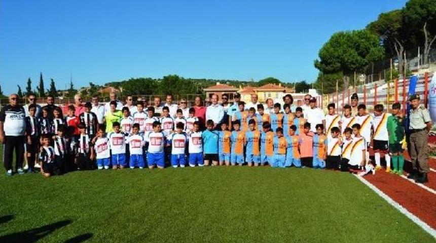 Ayvalık'ta 15 Temmuz Anısına Futbol Turnuvası