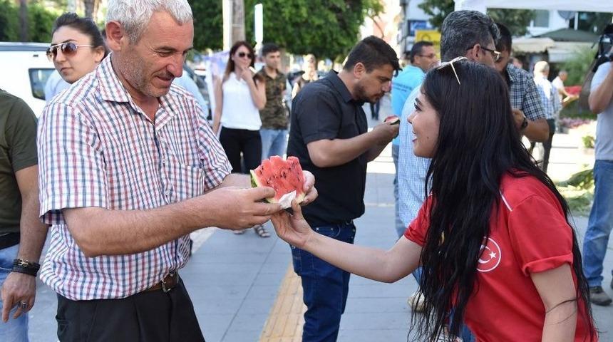 B&uuml;y&uuml;kşehir&rsquo;den Karpuz İkramı