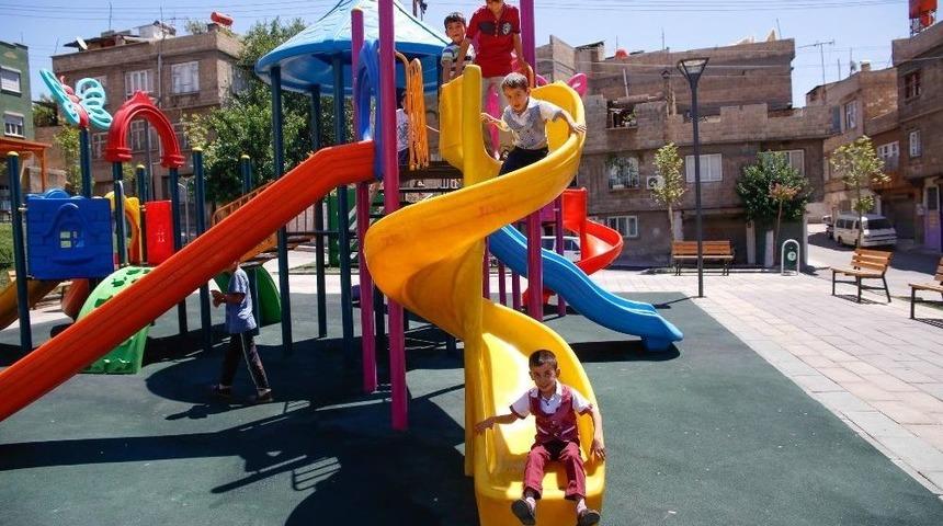 &Ccedil;ocukların Y&uuml;z&uuml; Şehitkamil İle G&uuml;ld&uuml;