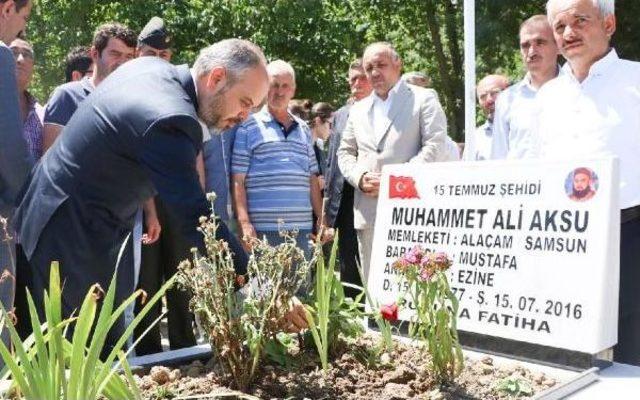 Bakan Kılıç, 15 Temmuz Şehidinin Mezarını Ziyaret Etti