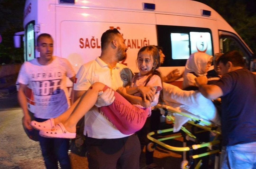 3 Kişiye &Ccedil;arpıp Ka&ccedil;tı