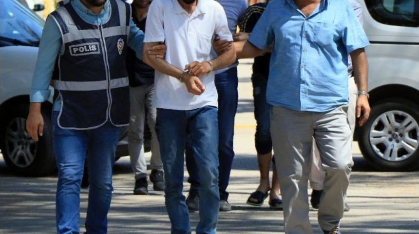 Aydın&rsquo;dan Silah Zoruyla Adam Ka&ccedil;ıran 3 Zanlı Adana&rsquo;da Yakalandı