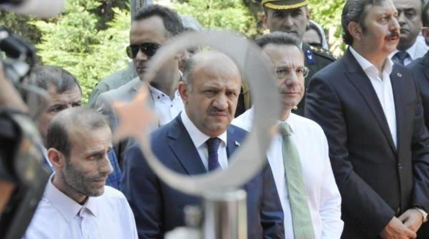 Bakan Işık: İhanet Ne Kadar B&uuml;y&uuml;kse, Ihaneti &Ouml;nleyen Kahramanlıkta Bir O Kadar B&uuml;y&uuml;k