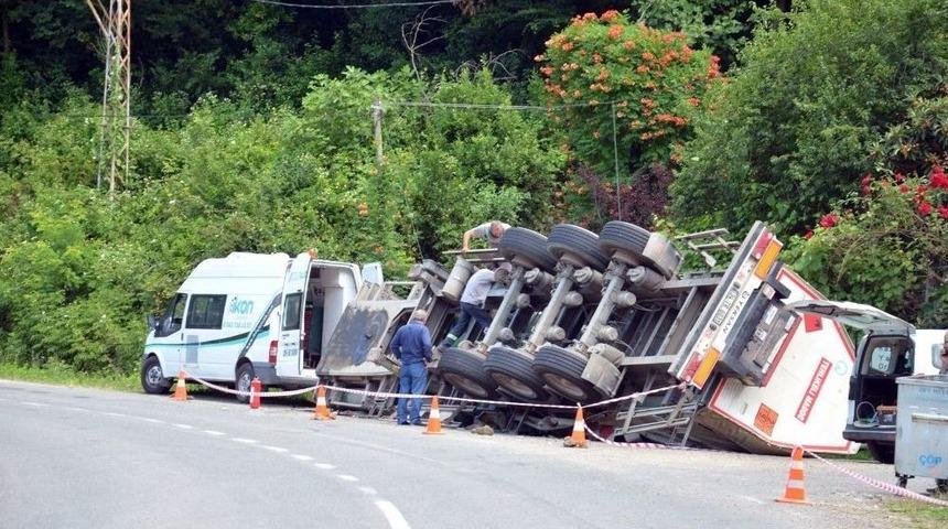 Devrilen Lng Tankerini Kurtarma &Ccedil;alışmaları