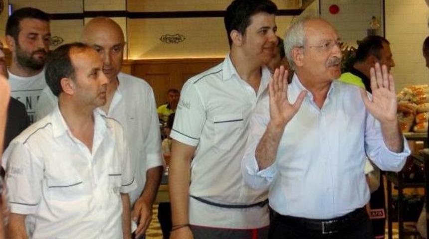 Kılı&ccedil;daroğlu, Adapazarı'nda Islama K&ouml;fte Yedi