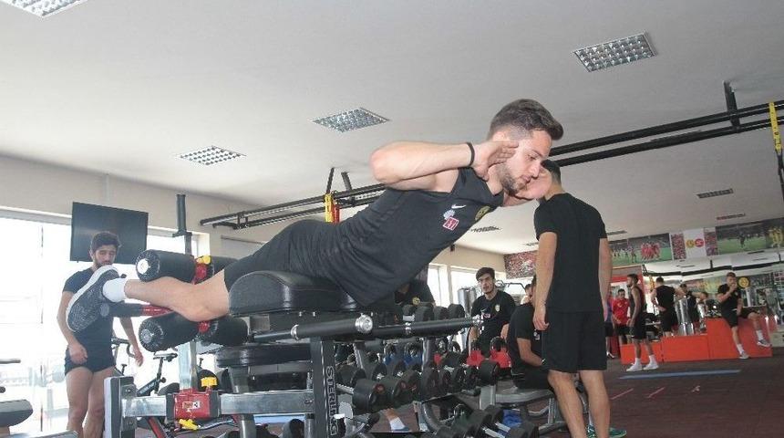 Eskişehirspor Antrenmanı Fitness &Ccedil;alışmaları İle Tamamladı