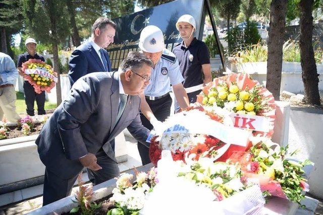 15 Temmuz Demokrasi Ve Milli Birlik Günü Etkinlikleri Kapsamında Şehitlik Ziyareti