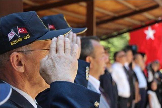 Bolulu 15 Temmuz Şehidinin Mezarında Anma Etkinliği 1