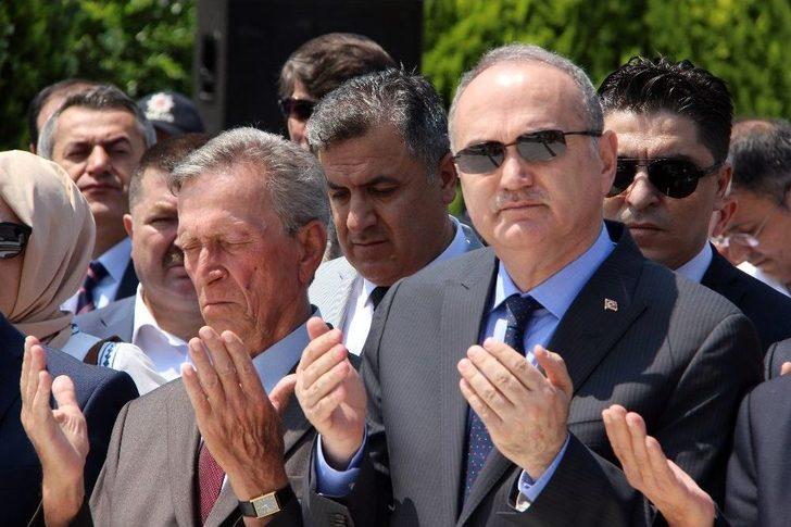 Bakan Özlü: "15 Temmuz Dışarıdan Destekli Bir Çetenin Bir Çete Gurubun Hareketi" G1